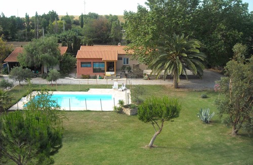 Bages Casa | casa de campo con gran piscina