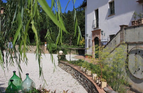 Montone Apartamento | Casa de campo con gran piscina y restaurante privado en el corazón verde de Italia