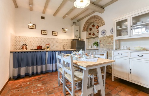 Cetona Casa | Casa de campo con piscina y vista panorámica, ideal para familias con niños.