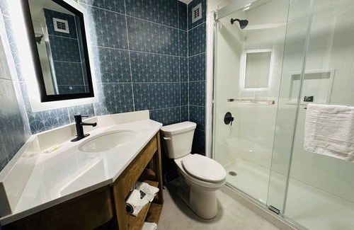 Canton Hotel | Country Inn & Suites by Radisson, Canton near Hall of Fame