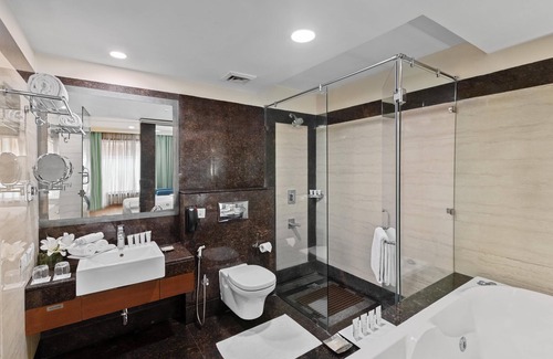Gurugram Hotel | Country Inn & Suites by Radisson, Gurugram Sector 12