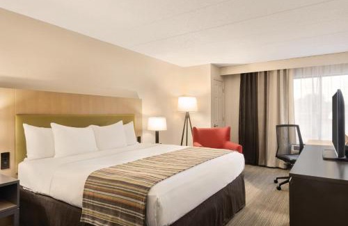 La Crosse Hotel | Country Inn & Suites by Radisson, La Crosse, WI
