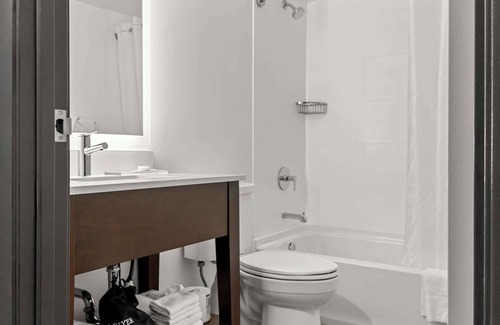 Winnipeg Hotel | Country Inn & Suites by Radisson, Winnipeg, MB