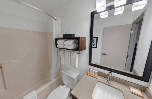 Fargo Hotel | Country Inn & Suites by Radisson, Fargo, ND