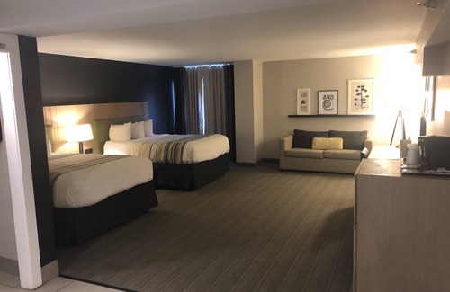 Gatlinburg Hotel | Country Inn & Suites by Radisson, Gatlinburg, TN
