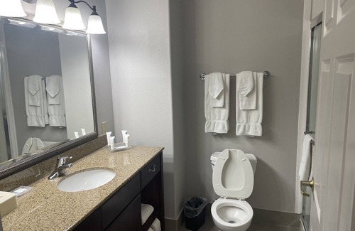 College Station Hotel | Country Inn & Suites by Radisson, College Station, TX