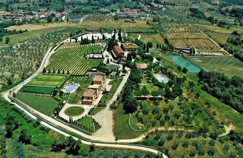 San Donato in Fronzano Apartamento | Country Estate Fattoria degli Usignoli