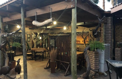Upington Cabina | Country Lodge