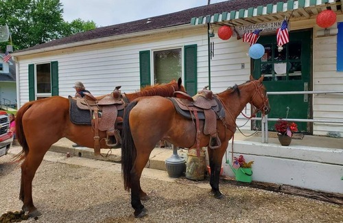 Pleasant Hill Cabina | country lodging