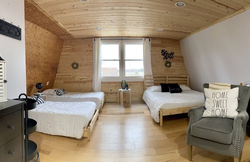 Holland Casa | País moderno hogar y granero remodelado