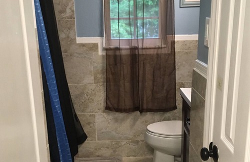 Prosperity Church Road Casa | Country Oasis in Charlotte - Relax in Charlotte !