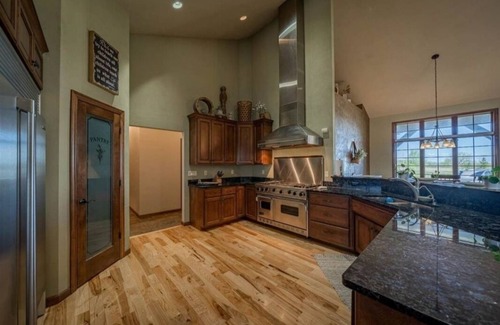 Winneconne Casa | Country Oasis w/heated pool and hot tub