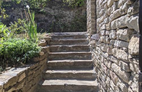 Lequio Berria Casa | Country old stone house immerse in nature