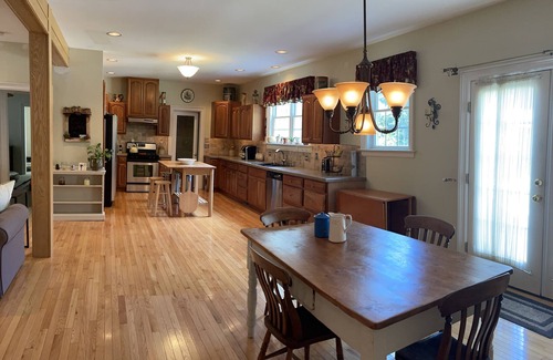 Millsboro Cama Y Desayuno | Country Quiet 3 Bedroom 2 Bath Tranquil Space!