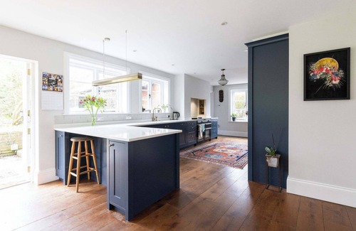 Westbourne Casa | Country Retreat - Sleeps 14 - Large Garden