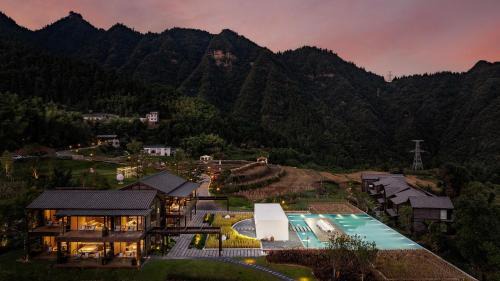 Wulingyuan Casa | Country Retreats Zhangjiajie Manson Resort