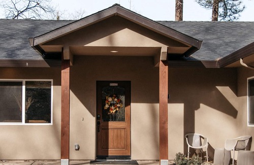 Placerville Casa | Configuración de país aislada en el corazón del país de oro, pero cerca de todo