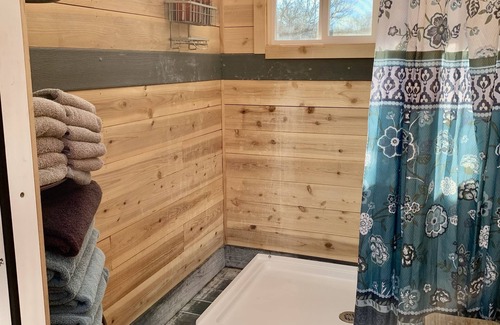 Bandera Cabina | Country style Cabins on Ranch - peaceful & close to town