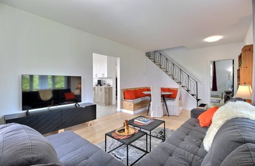 Saint-Hubert Casa | Country style house - 2500 sf. - 4 floors