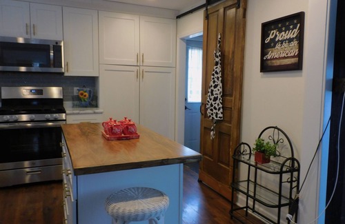 Twin Lakes Casa | Country Thunder 3.5 miles Lovely 2 BR home Twin Lakes SKI golf boat dogs