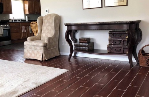 Leroy Apartamento | Country vibe at Pomme Place - 3 bedroom apartment