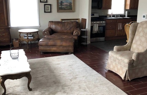 Leroy Apartamento | Country vibe at Pomme Place - 3 bedroom apartment