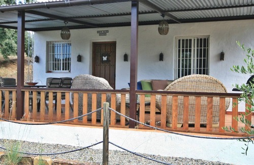 Alhaurín el Grande Villa | Villa de campo en Alhaurin El Grande con vistas al valle de montaña y piscina