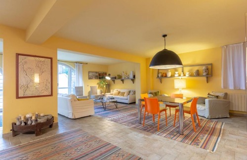 Acqua Loreto Villa | COUNTRY VILLA WITH BREATHTAKING VIEW
