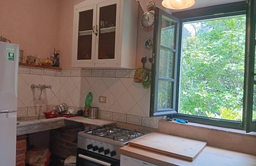 Nocchi Villa | casa de campo con jardín privado y piscina entre Lucca y el mar