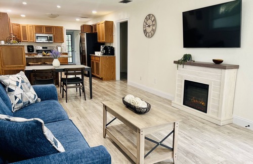 Micanopy Casa | Country Welcome- Located near Gainesville, FL