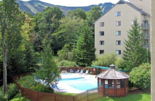 Killington Apartamento | CountryCub- Pool, Hot Tub, Gym, Sauna, Near Resort