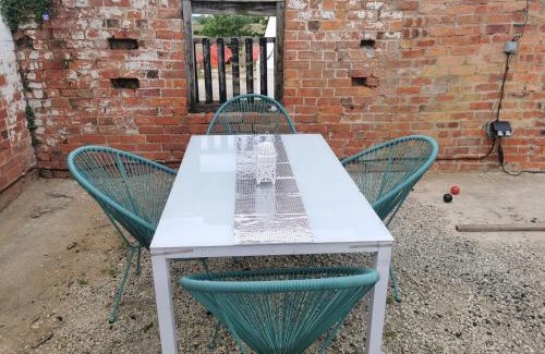 Market Rasen Apartamento | Countrylife Large Green Suite- road noise