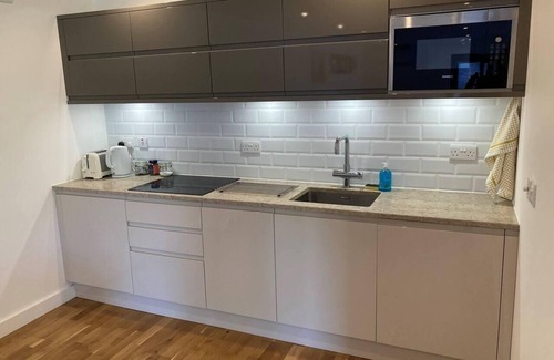 Broad Oak Apartamento | Countryside Annex- Sleeps 2, Free Parking & Garden