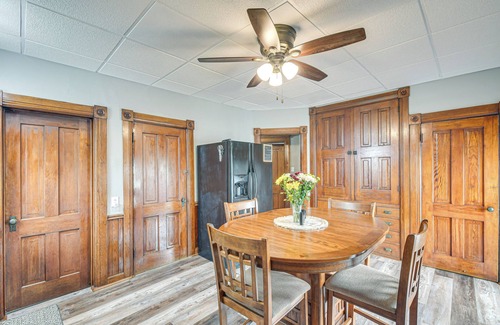 Biggsville Casa | Countryside Biggsville Home w/ Yard, Dogs Welcome!