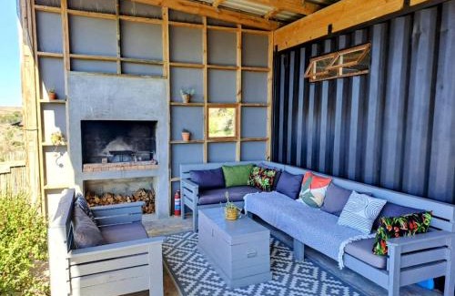 Baardskeerdersbos Casa | Countryside Container Home