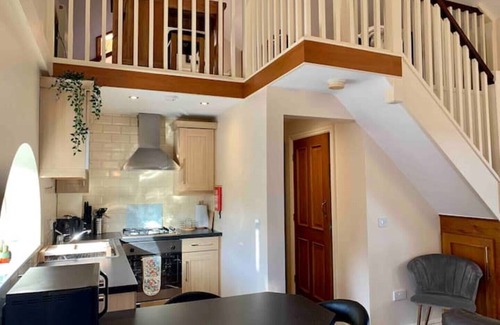 Selby Cabaña | Countryside cosy cottage on working arable farm