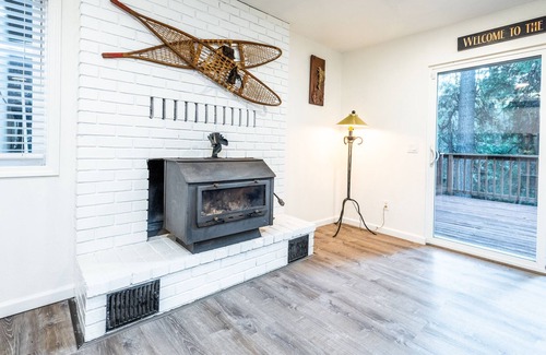 Iowa Hill Casa | Countryside Elegant Suites with Porch- Excellent for DE-stressing!!