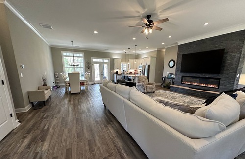 Reidsville Otro | Countryside Elegant Modern Farmhouse