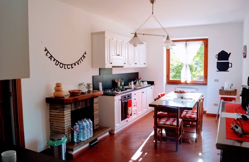 Bivio Lugnano Villa | Campo Familia Villa con piscina privada