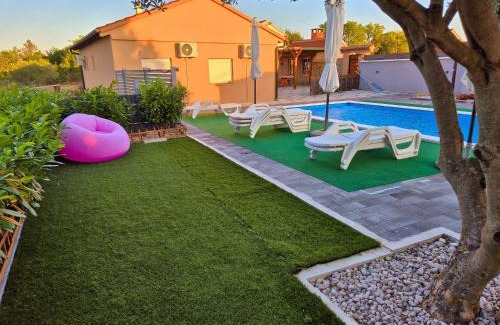 Benkovac Casa | Countryside holiday home - pool - big terrace