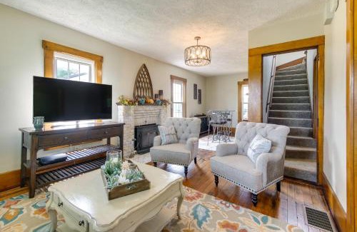Wooster Casa | Countryside Home in Wooster with Patio and Fire Pit