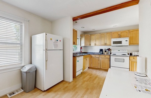 Bar Harbor Cabaña | Countryside home with classic front porch - walk to town/Acadia/Glen Mary Park