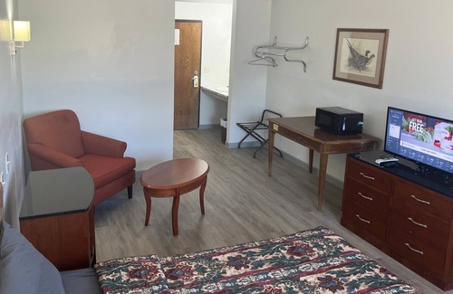 Albert Lea Hotel | Countryside Inn Motel