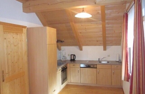 Waldenstein Cabina | Acogedora casa de vacaciones en el campo en una zona tranquila del bosque con balcón y Jardín