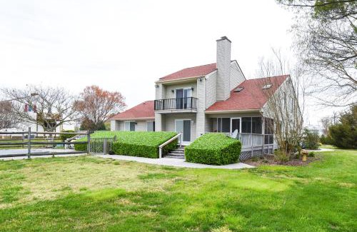 Lottsburg Casa | Countryside Retreat - Fire Pit, Pool, Movie & Game Room