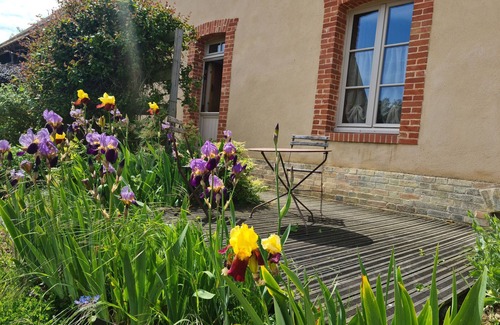 Connerre Cabaña | Casa rural con encanto cerca del circuito de Le Mans – Ideal para familias, parking y tranquilidad