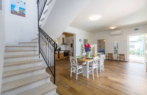 Brajkovici Villa | Countryside Villa / Violetta with pool and garden