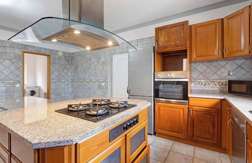 Sargacal Villa | Villa en el campo con piscina, jacuzzi, Wi-Fi, terrazas y jardín
