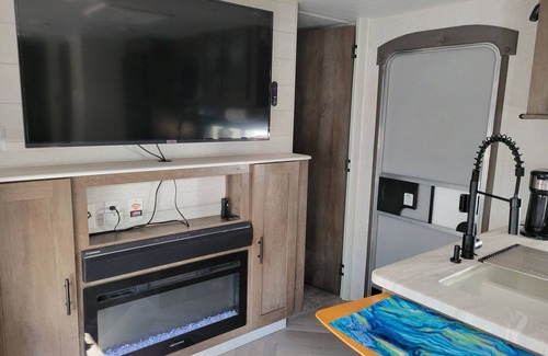 Key Largo Casa | Couples paradise-king bed/AC/kayaks for your use/fishing/snorkeling/diving