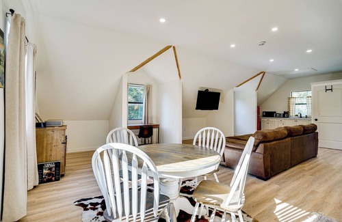 Weatherford Apartamento | Couples Retreat on Farm: 6 Mi to Dwtn Weatherford!